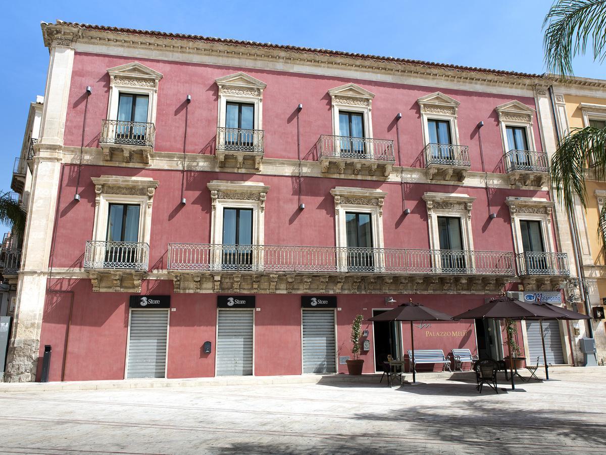 Hotel Palazzo Melfi Comiso Esterno foto