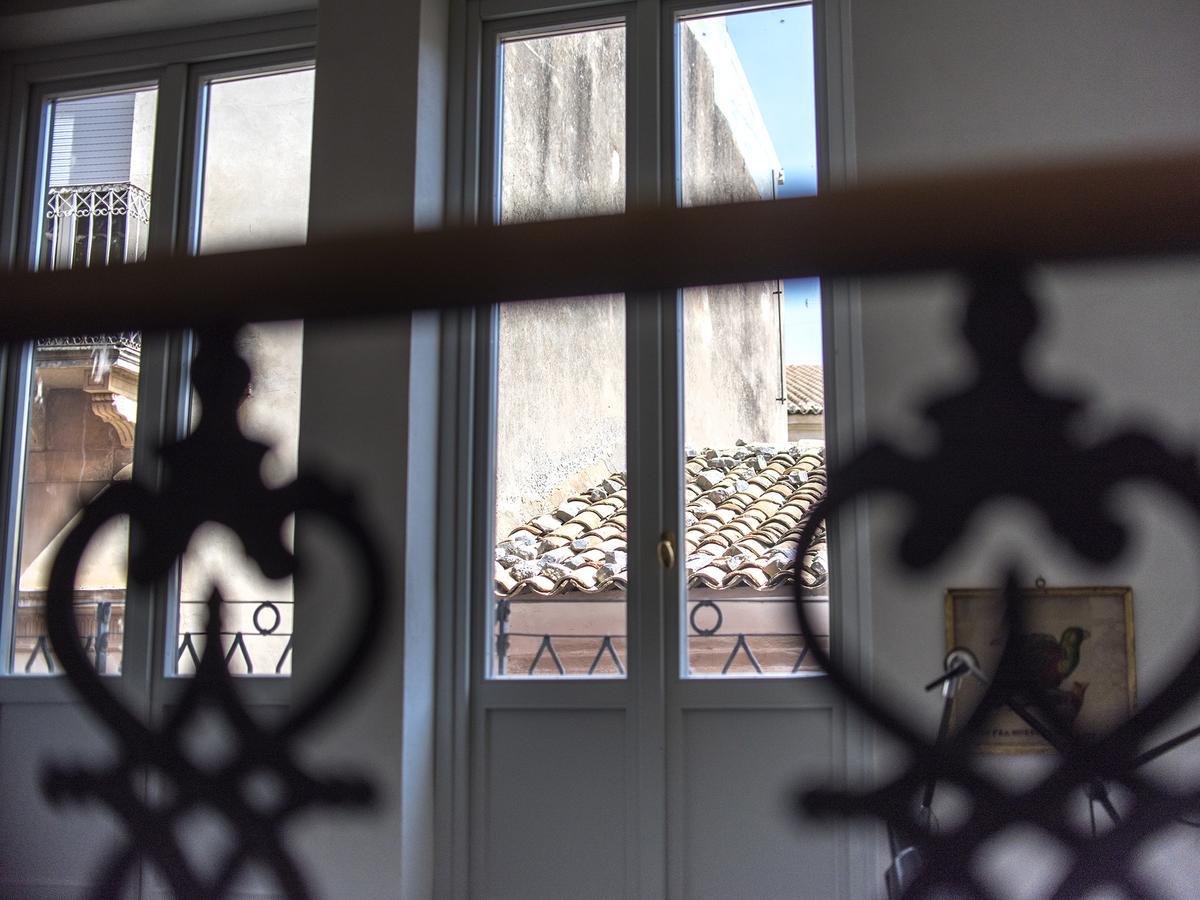 Hotel Palazzo Melfi Comiso Esterno foto